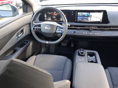 Used 2023 Nissan Ariya FWD image 13