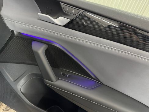 Used 2025 Volkswagen Tiguan SE image 35