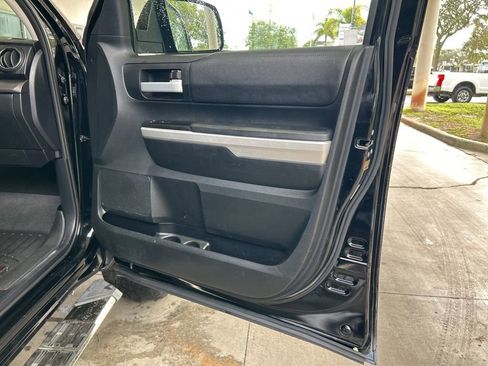 Used 2017 Toyota Tundra SR5 image 26