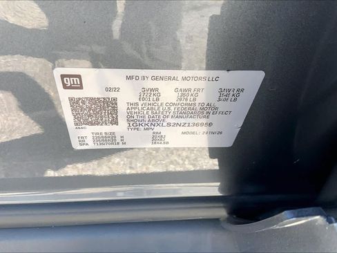 Used 2022 GMC Acadia Denali w/ Denali Ultimate Package AWD/4WD image 32