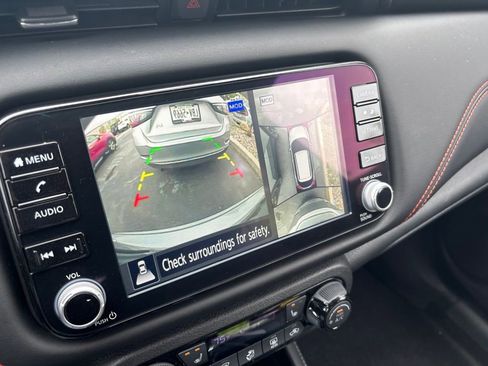 Used 2024 Nissan Kicks SR w/ SR Premium Package FWD image 30