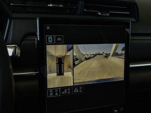 New 2025 GMC Terrain Elevation w/ Technology Package II AWD/4WD image 27