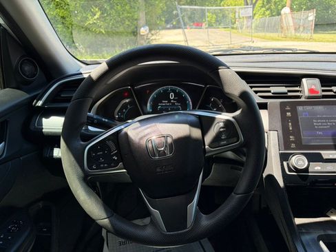 Used 2018 Honda Civic EX image 31