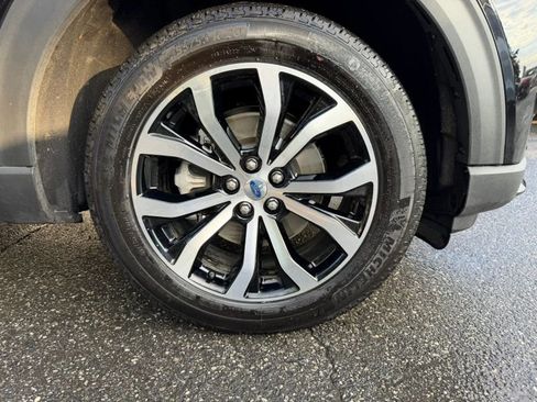 Used 2025 Ford Explorer ST-Line AWD/4WD image 33