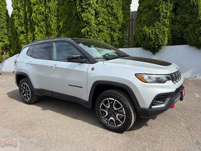 Used 2025 Jeep Compass Trailhawk