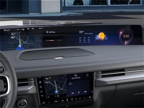 New 2025 Lincoln Navigator L Reserve AWD/4WD image 14