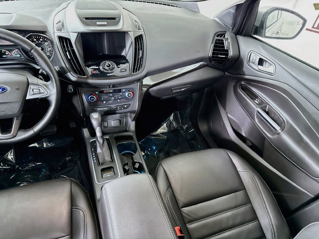 Used 2017 Ford Escape Titanium AWD/4WD image 25