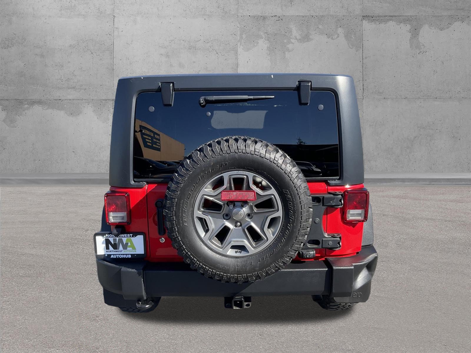 Used 2018 Jeep Wrangler Unlimited Rubicon w/ Cold Weather Group AWD/4WD image 4