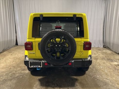 Used 2023 Jeep Wrangler Unlimited Sahara w/ Cold Weather Group image 22