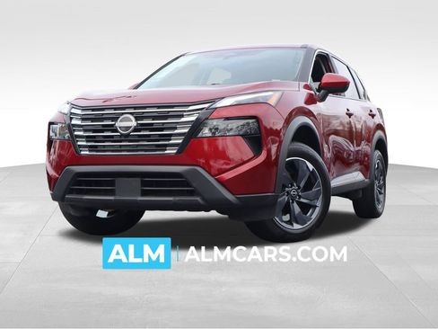 Used 2025 Nissan Rogue SV image 1