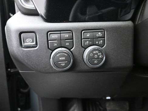 New 2026 Chevrolet Silverado 1500 LTZ w/ Z71 Off-Road Package image 21