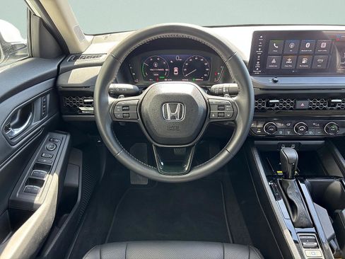 Certified 2025 Honda Accord EX-L image 31