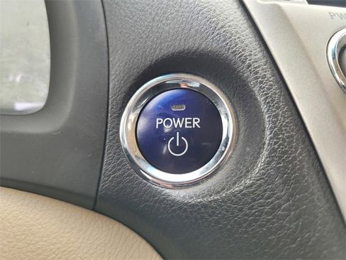 Used 2013 Lexus RX 450h AWD image 25