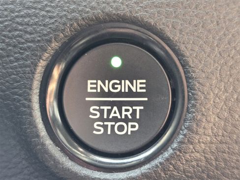 Certified 2019 Ford Ranger Lariat w/ Equipment Group 501A Mid image 19