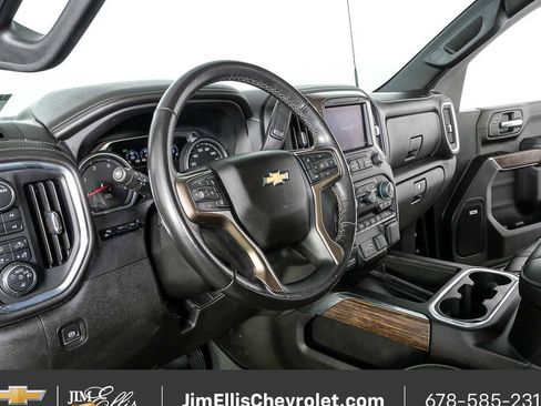 Used 2023 Chevrolet Silverado 2500 High Country w/ Z71 Off-Road Package image 4