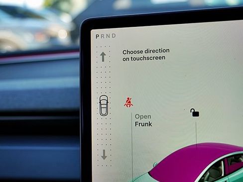 Used 2025 Tesla Model 3 Long Range RWD image 31