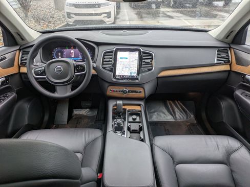 Used 2024 Volvo XC90 B6 Plus w/ Protection Package Premier image 26
