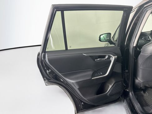 Used 2021 Toyota RAV4 XLE Premium AWD/4WD image 27