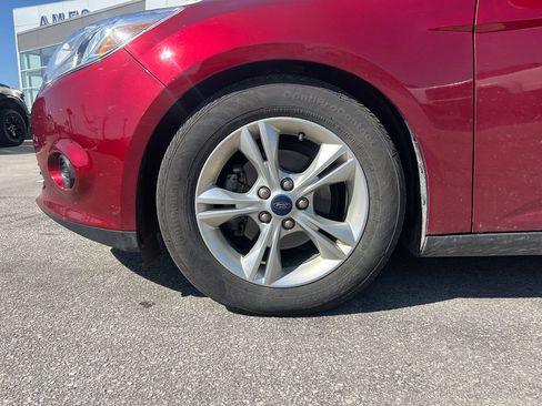 Used 2014 Ford Focus SE w/ SE Winter Package image 30