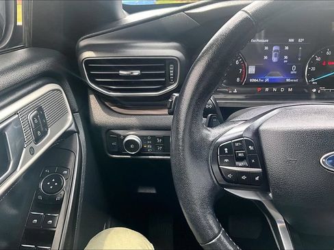 Used 2020 Ford Explorer Limited RWD image 26