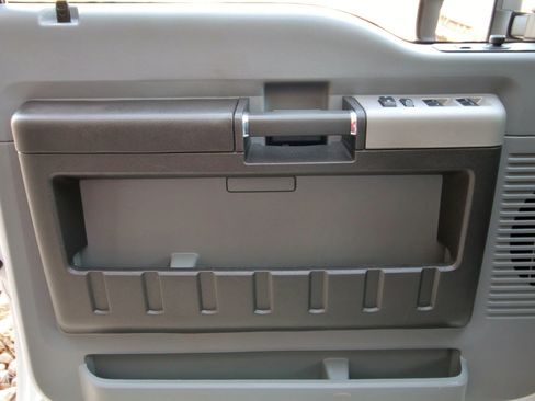 Used 2015 Ford F350 XLT w/ XLT Value Package image 19