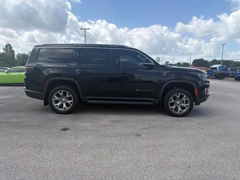 Used 2022 Jeep Wagoneer Series II AWD/4WD image 8