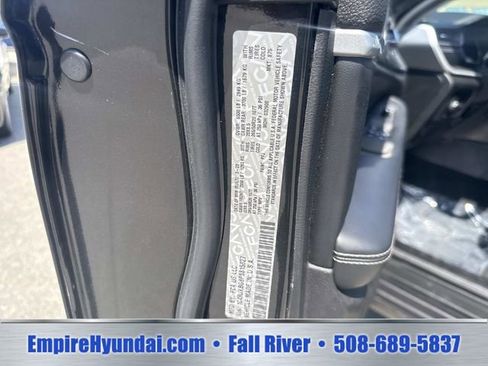 Used 2023 Jeep Grand Cherokee L Limited w/ Trailer Tow Group (B) AWD/4WD image 22