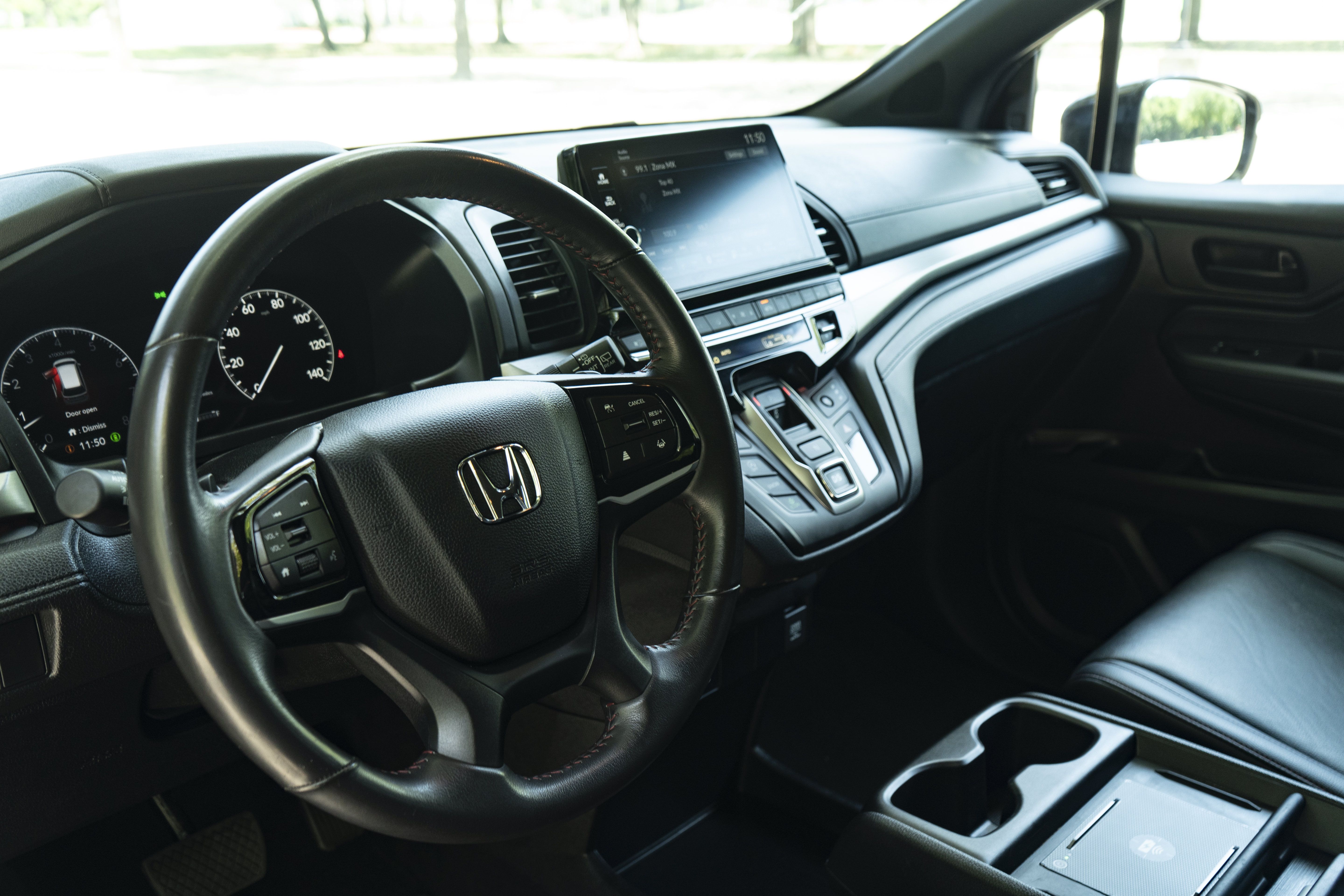 Certified 2025 Honda Odyssey Sport-L image 13