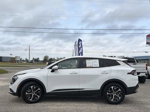 Used 2023 Kia Sportage EX FWD image 13