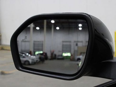 Used 2021 Ford Explorer Limited image 39