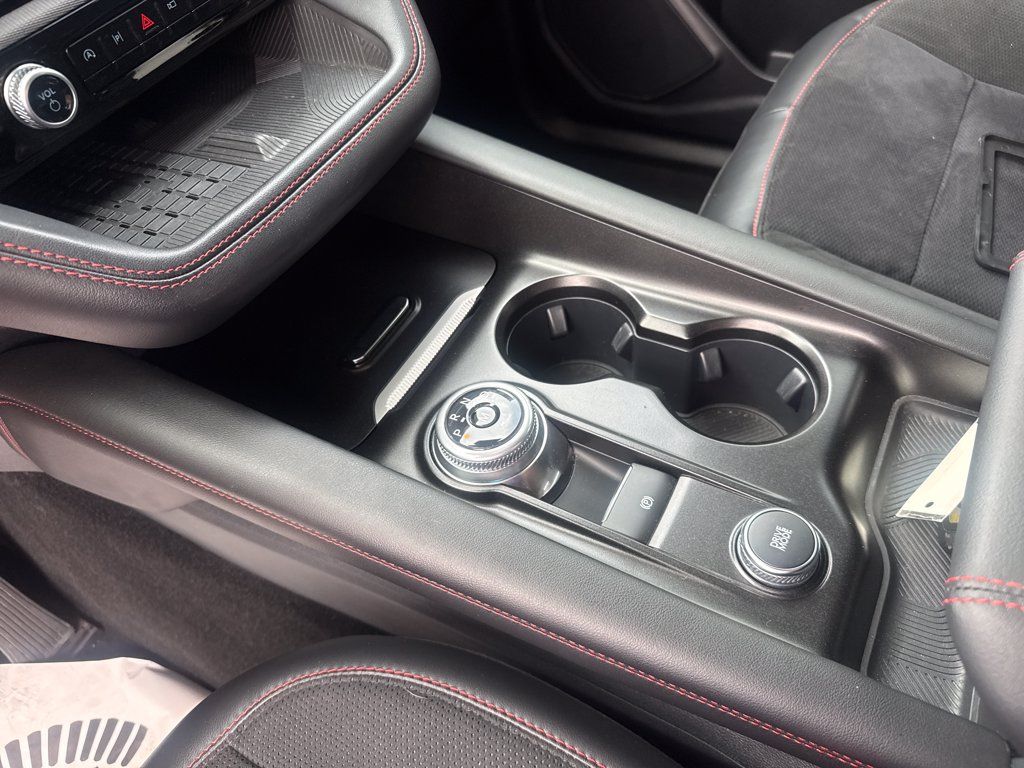 Used 2025 Ford Explorer ST AWD/4WD image 19