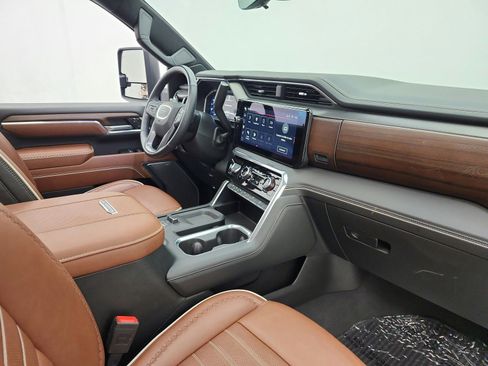 Used 2024 GMC Sierra 3500 Denali Ultimate image 20