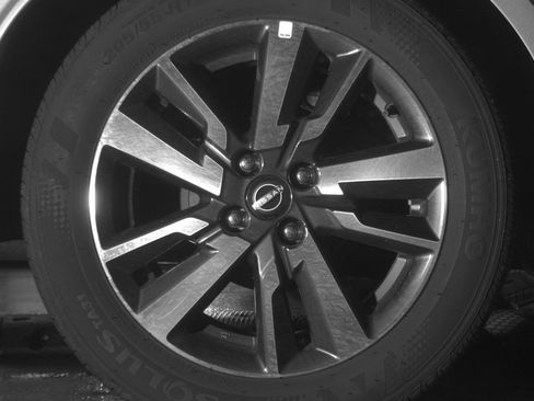 Used 2025 Nissan Versa SV FWD image 18