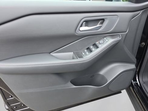 New 2026 Nissan Rogue SV AWD/4WD image 11