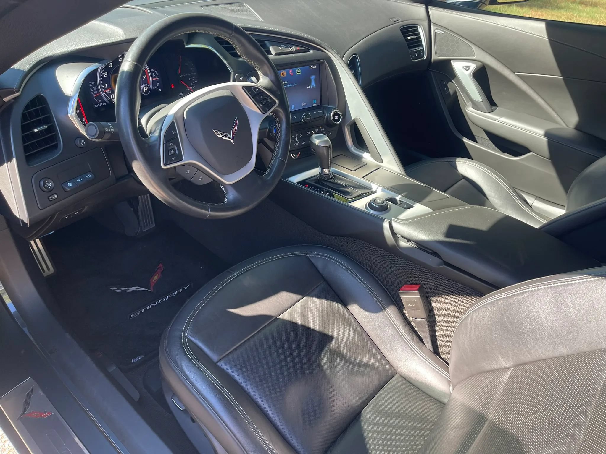 Used 2014 Chevrolet Corvette Stingray Coupe w/ 2LT Preferred Equipment Group RWD image 11