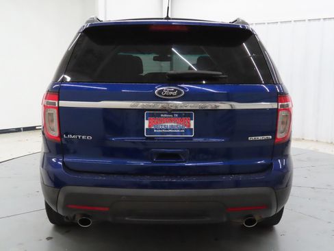 Used 2015 Ford Explorer Limited w/ Equipment Group 302A FWD image 4