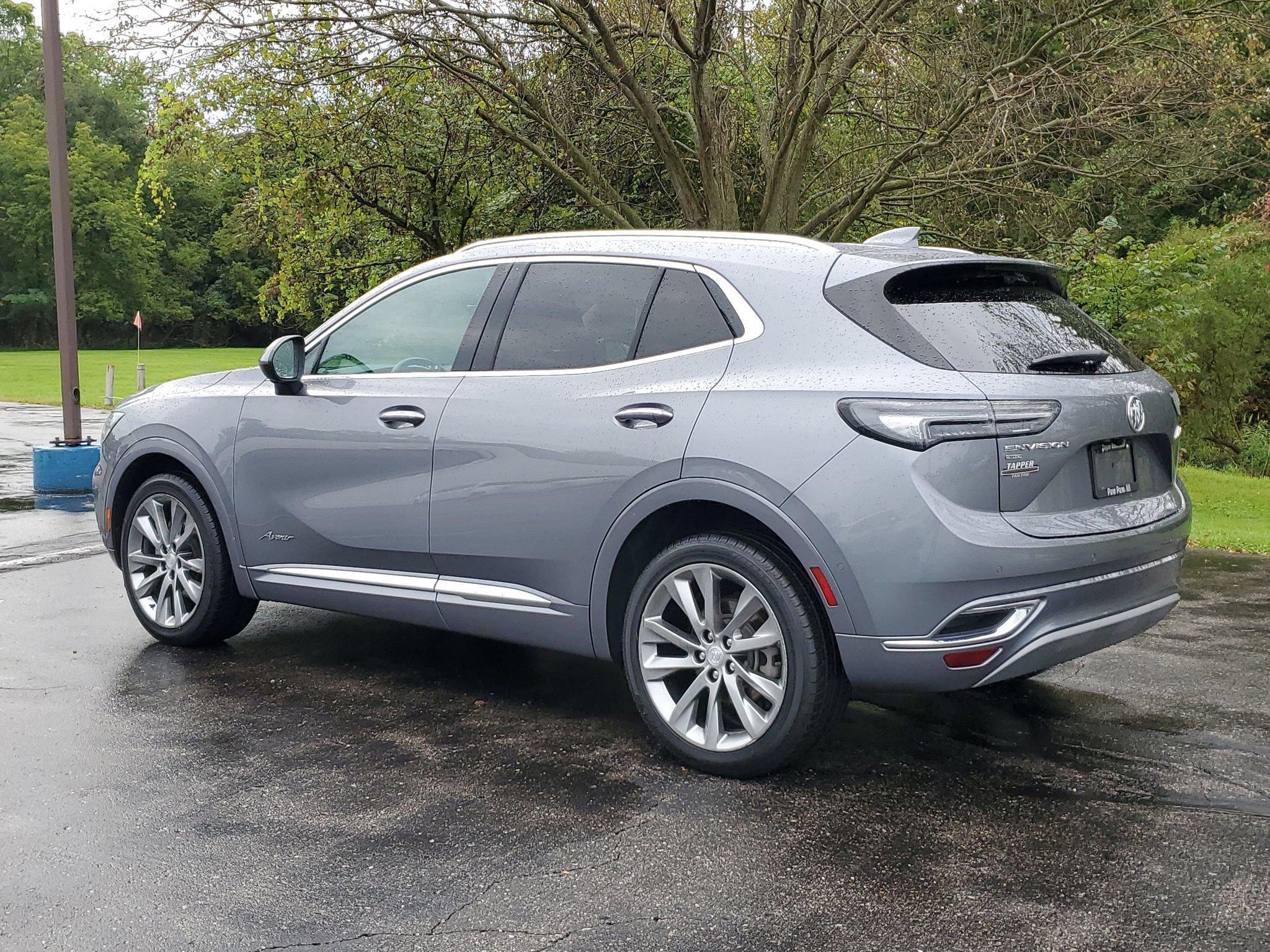 Used 2021 Buick Envision Avenir AWD/4WD image 5