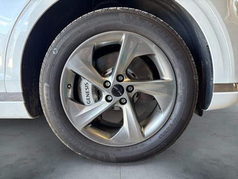 New 2026 Genesis GV70 2.5T AWD/4WD image 14