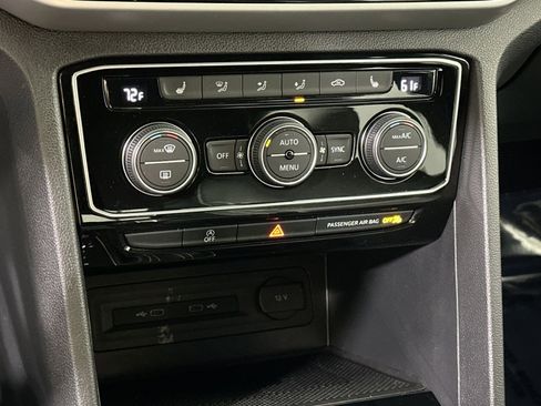 Used 2022 Volkswagen Atlas Cross Sport SE image 26