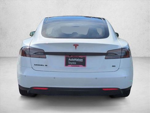 Used 2014 Tesla Model S 60 image 7