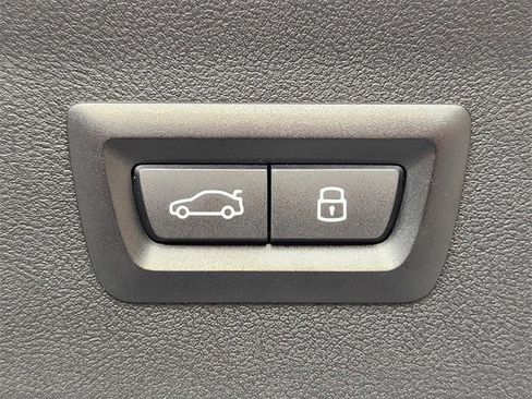 Used 2024 BMW X4 xDrive30i image 19