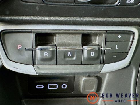 Used 2024 GMC Terrain SLT AWD/4WD image 20