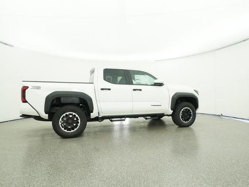 New 2025 Toyota Tacoma TRD Off-Road image 24