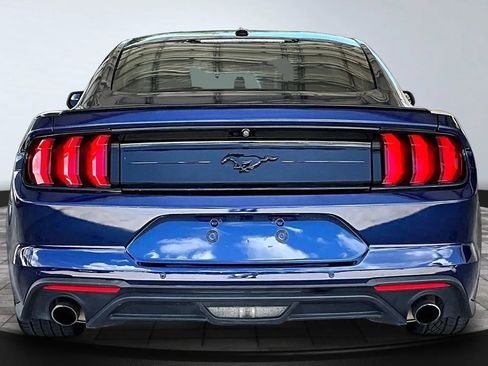 Used 2019 Ford Mustang Coupe w/ Equipment Group 101A RWD image 5