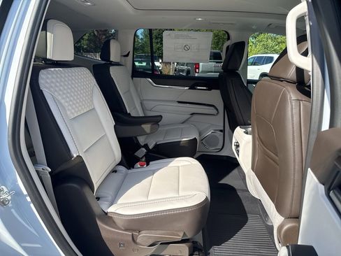 New 2026 GMC Acadia Denali w/ Super Cruise Package image 14