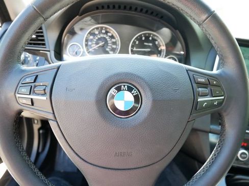 Used 2014 BMW 528i xDrive Sedan AWD/4WD image 17