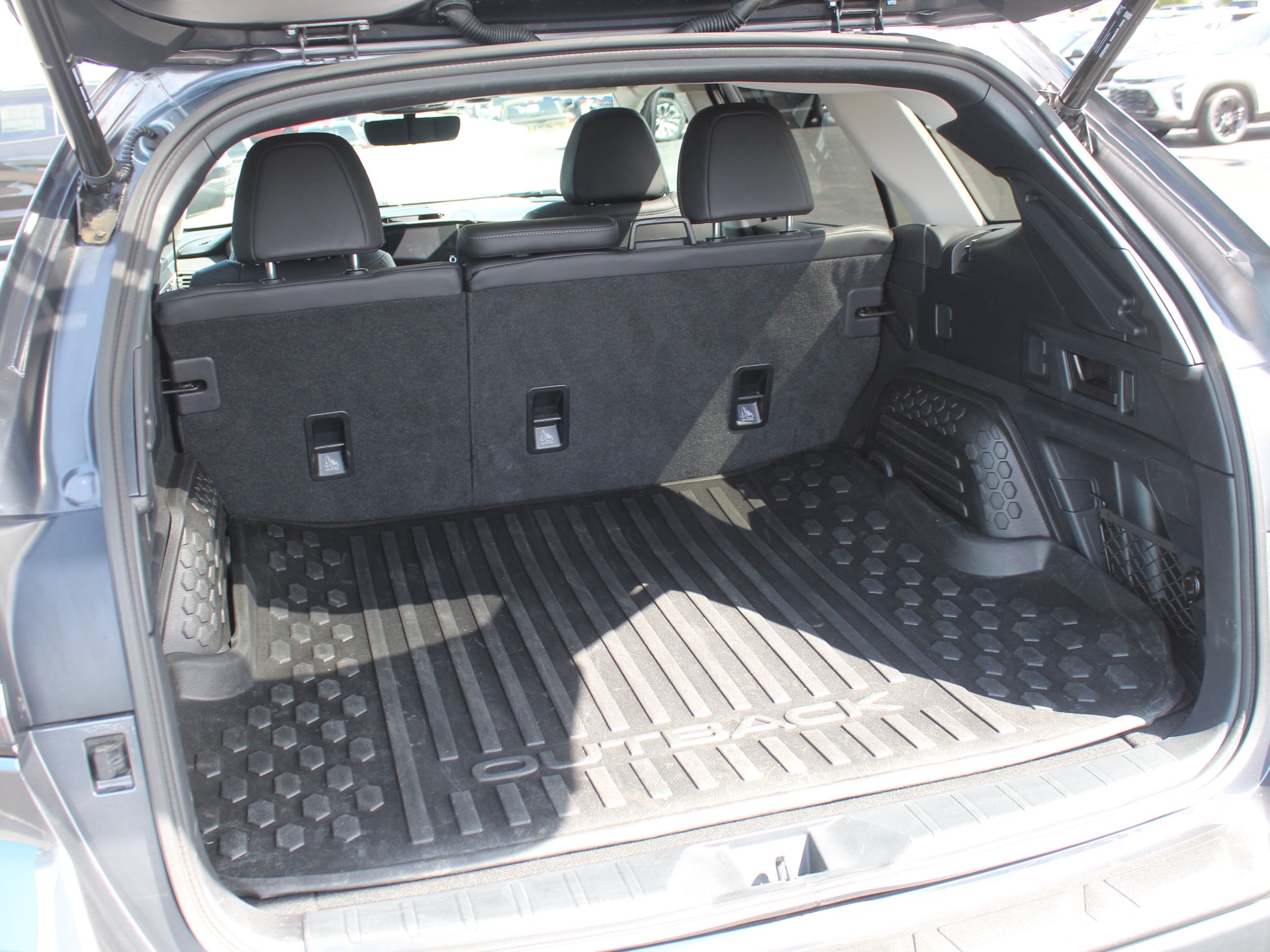 Used 2025 Subaru Outback Limited XT AWD/4WD image 33