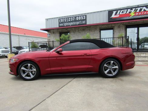 Used 2017 Ford Mustang Convertible w/ Equipment Group 051A RWD image 2