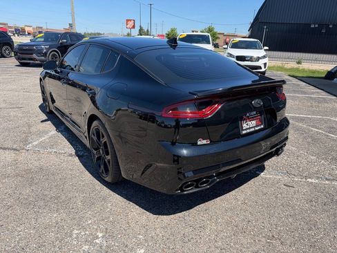 Used 2019 Kia Stinger GT2 AWD/4WD image 3