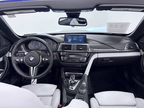 Used 2020 BMW M4 Convertible w/ Competition Package RWD image 3
